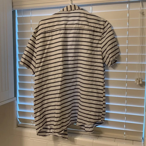 Men’s H&M Divided short sleeve button down. White and navy, size L *See note - Picture 2 of 6